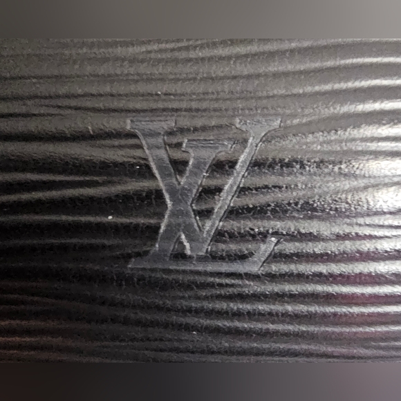 Louis Vuitton Black Epi Mini Papillon Pouchette - Picture 7 of 16